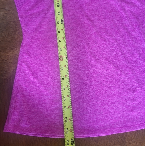 Reebok Pink Sleeveless Fitted Cut Out Tank T. Size XS - Picture 7 of 7